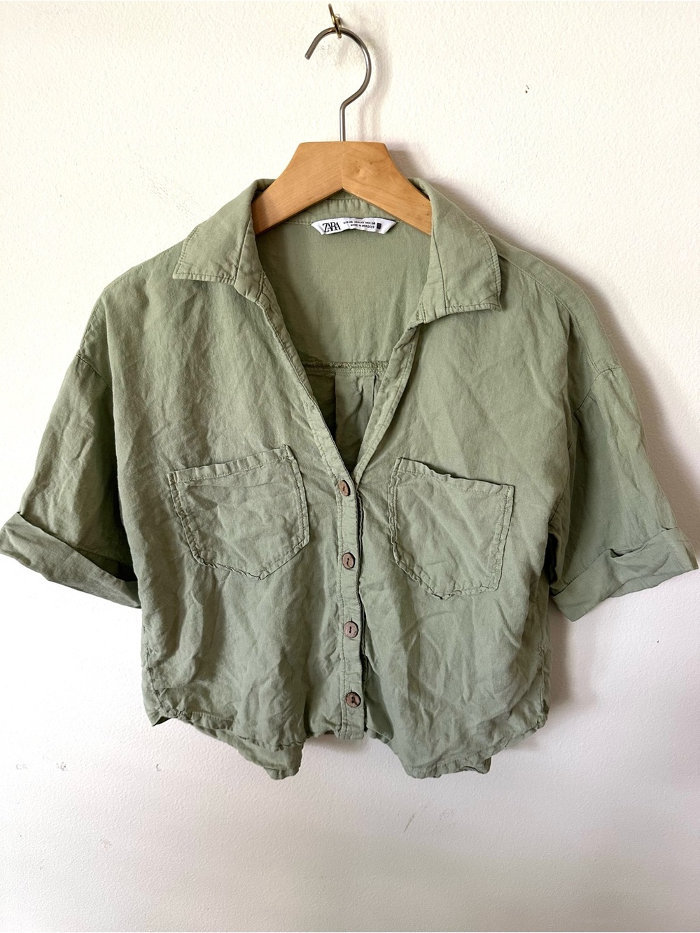 Zara Linen-Blend Button Up Cropped Shirt